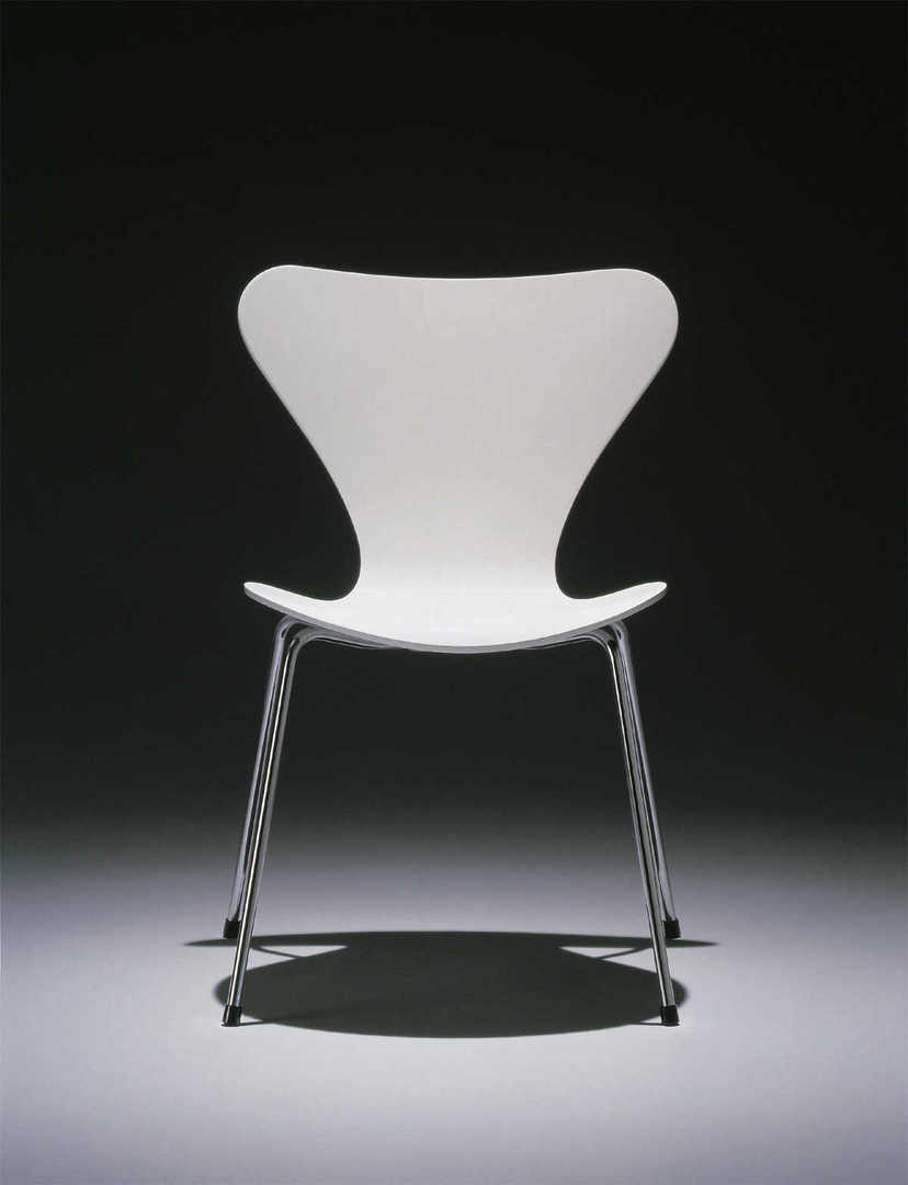 雅各布森设计的椅子图片